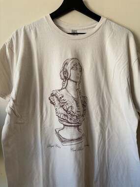 Gildan Faye Webster Car Therapy Sessions T-Shirt Beige Cream